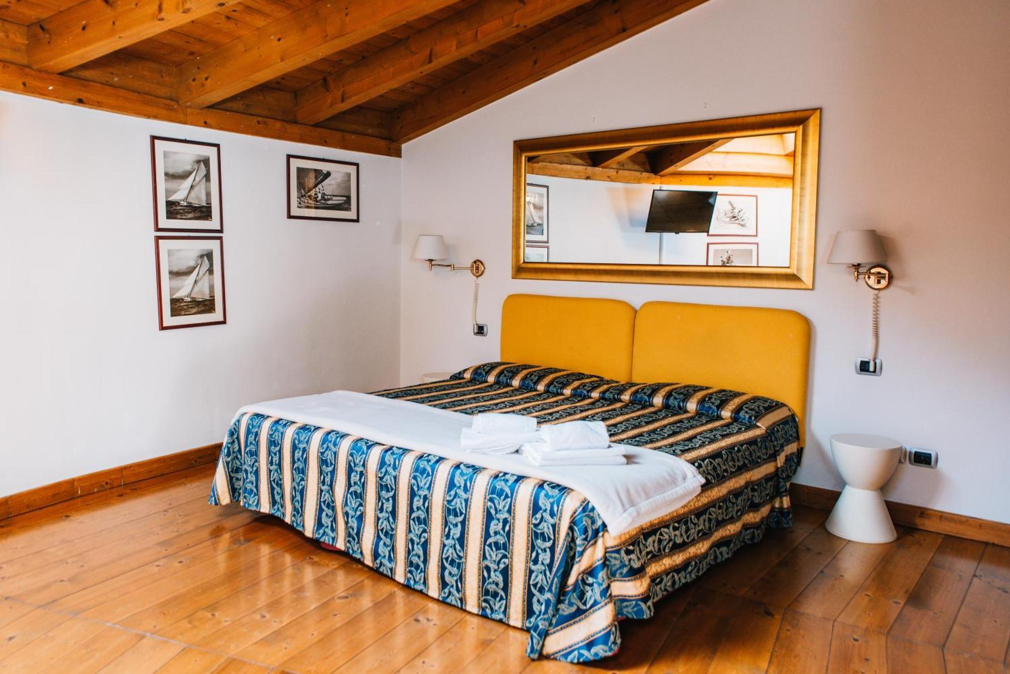 Arciduca Charming House Room & Breakfast Arco Esterno foto